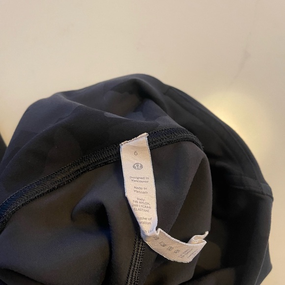 Lululemon Camouflage Leggings Size:6 unsure of style - Picture 5 of 13